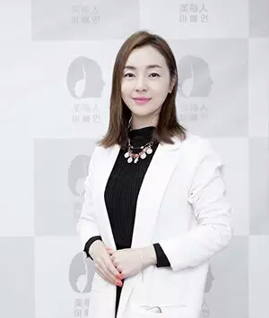 安定金佳玭 美容协会会长